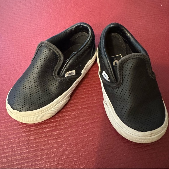 Vans Other - Vans Off The Wall Slip On Kids Black Shoes Size Toddler 5 Faux Leather